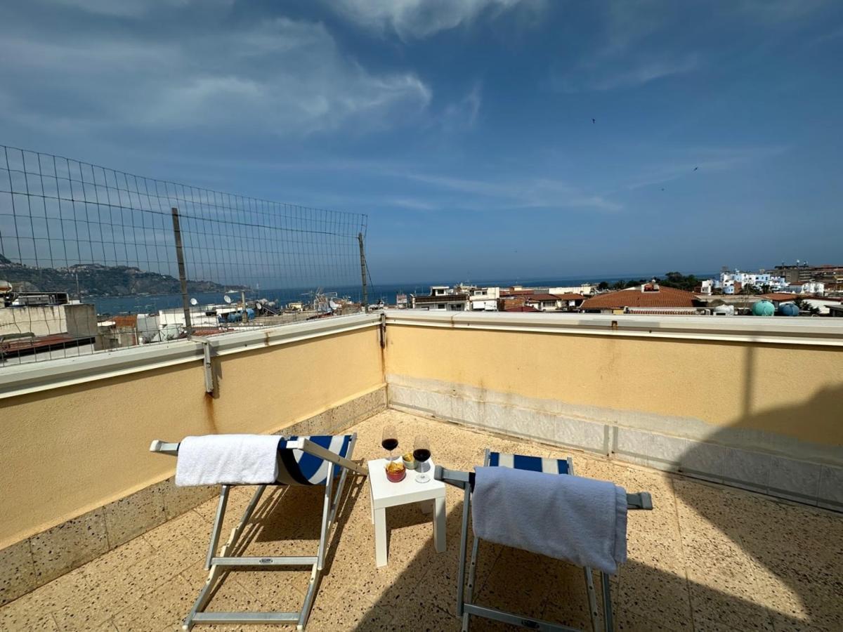 Attico Di Giggia Apartman Giardini-Naxos Kültér fotó