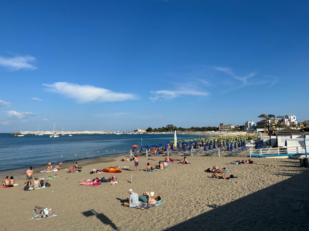 Attico Di Giggia Apartman Giardini-Naxos Kültér fotó