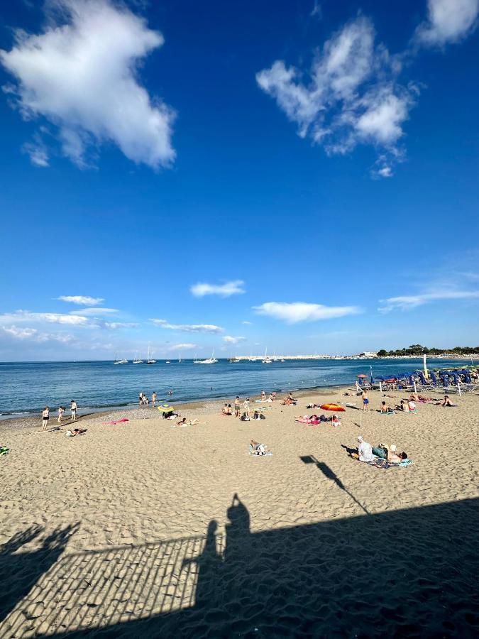 Attico Di Giggia Apartman Giardini-Naxos Kültér fotó